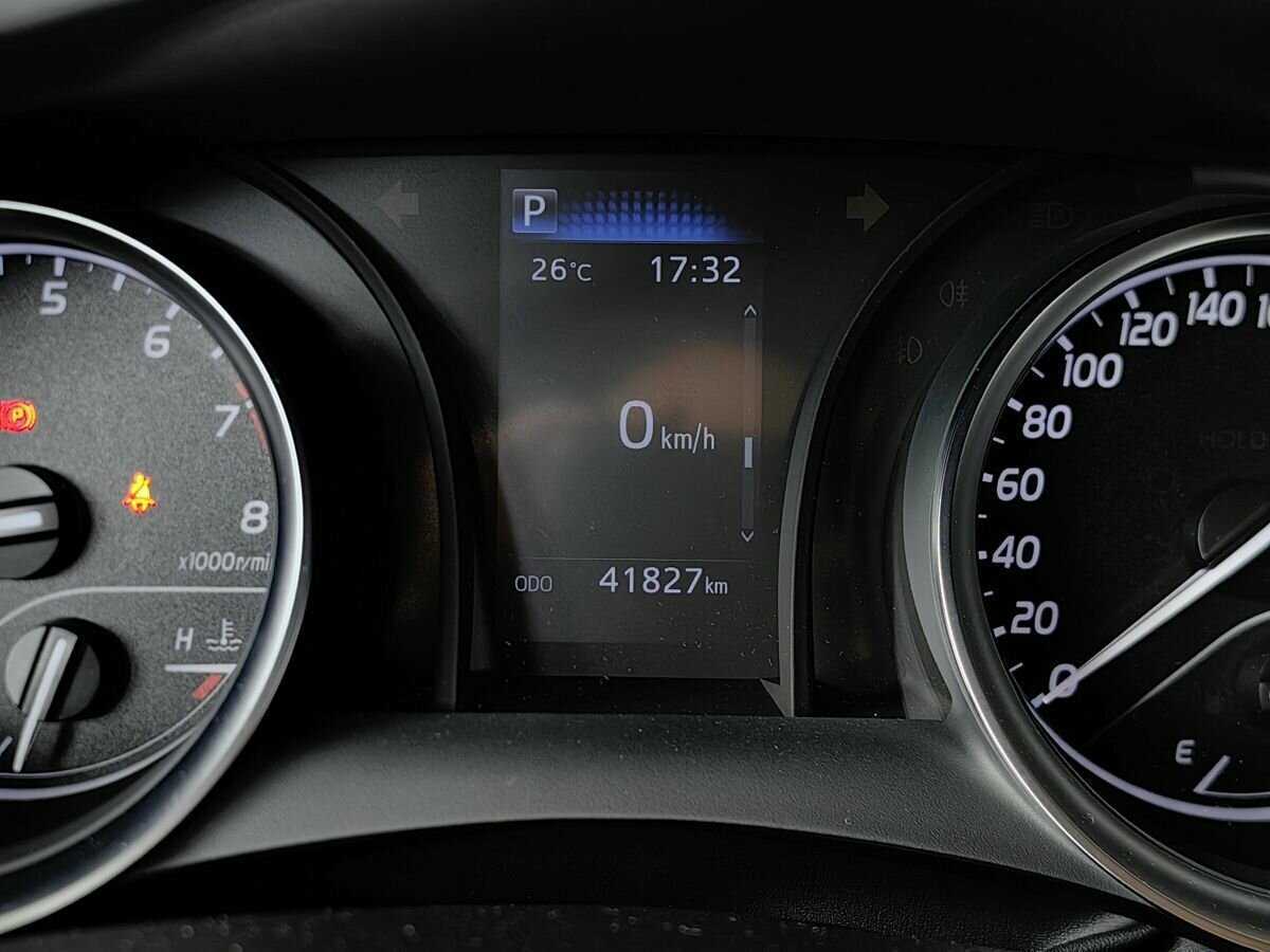 Купить Toyota Camry с пробегом. Фото: #16