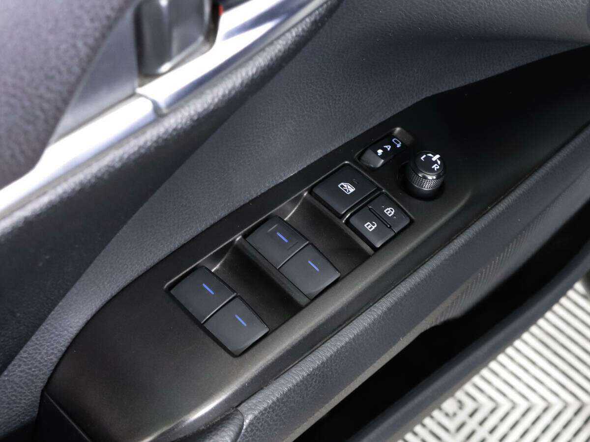 Купить Toyota Camry с пробегом. Фото: #13