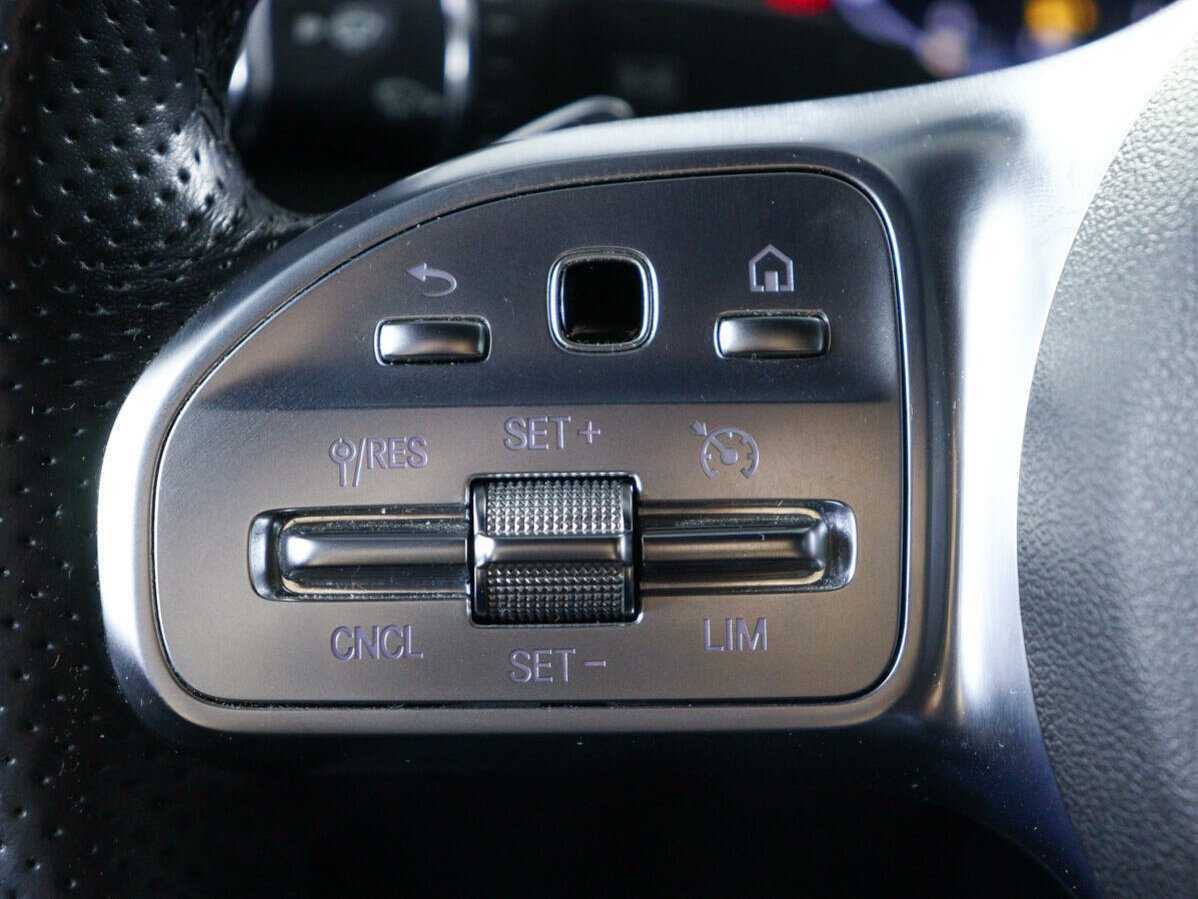 Купить Mercedes-Benz E-Класс с пробегом. Фото: #24