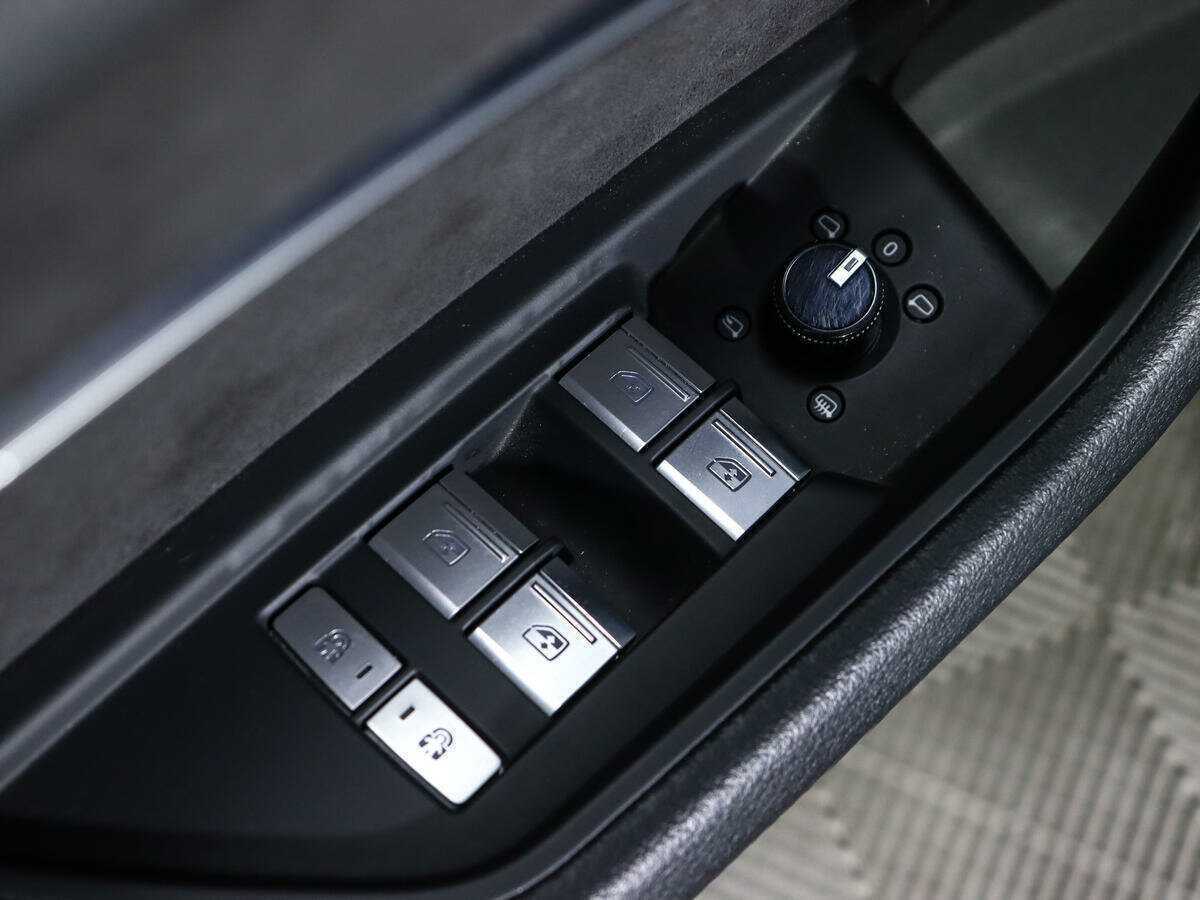Купить Audi e-tron с пробегом. Фото: #20