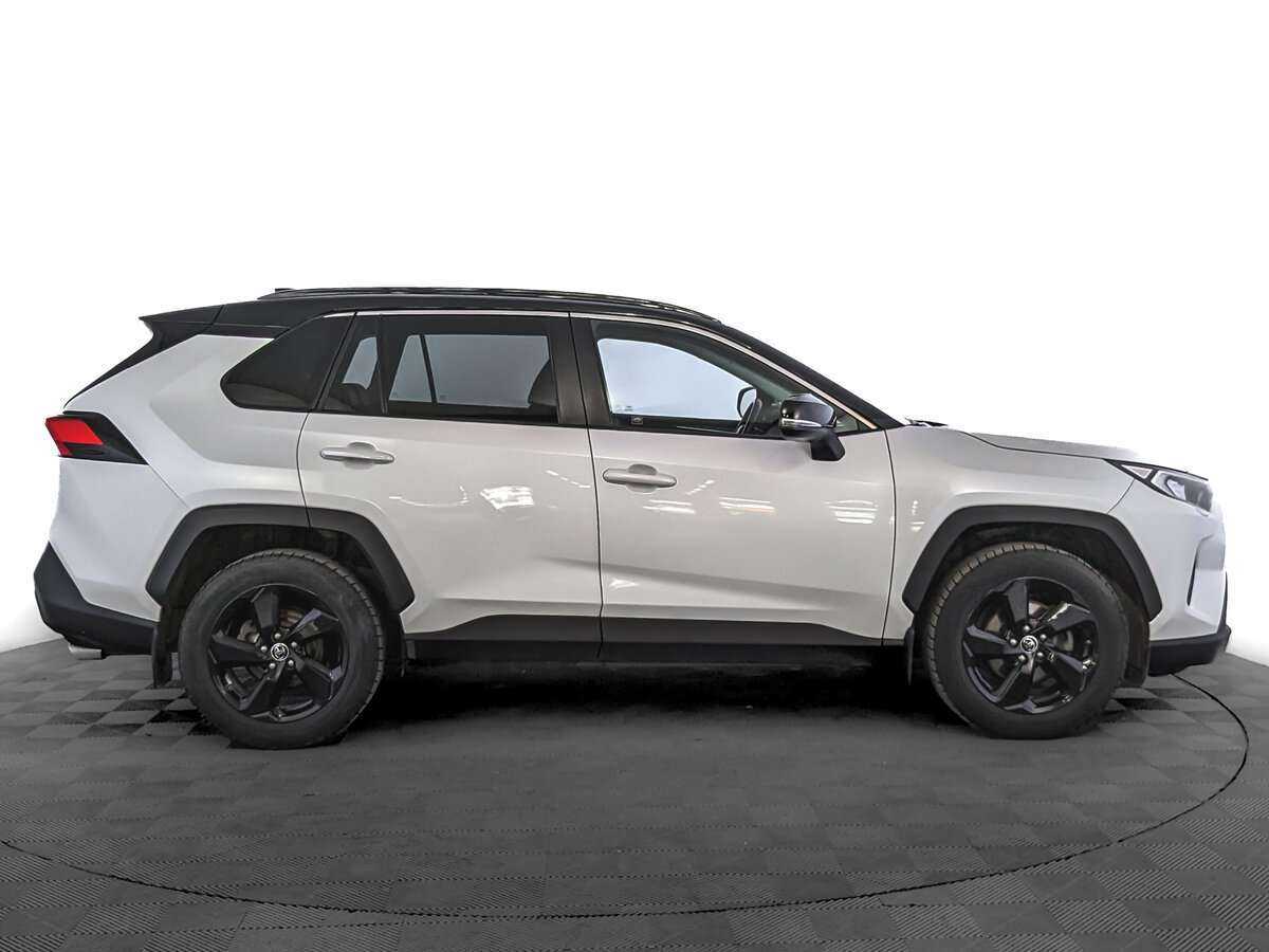 Купить Toyota RAV4 с пробегом. Фото: #3