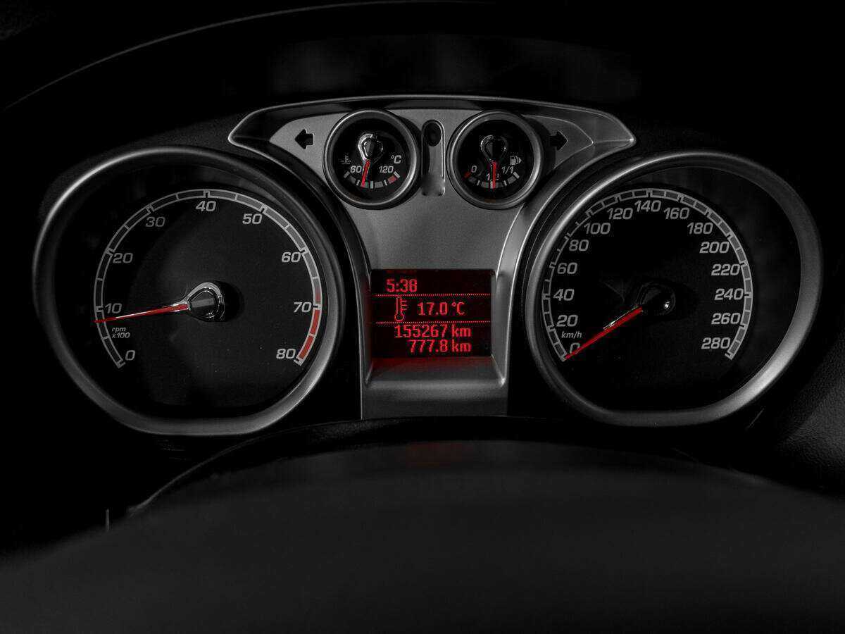 Купить Ford Focus ST с пробегом. Фото: #10