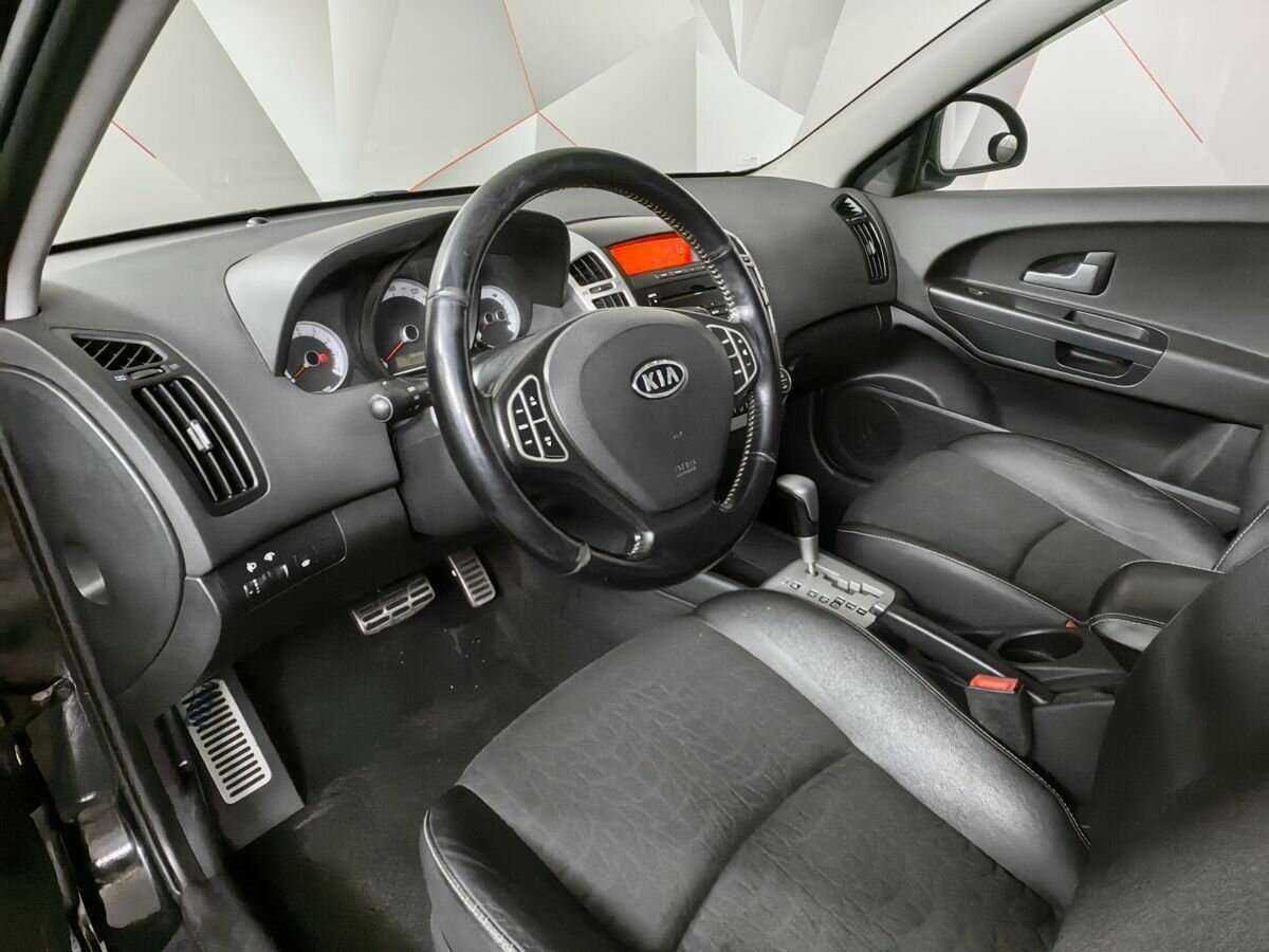 Купить Kia Ceed с пробегом. Фото: #13