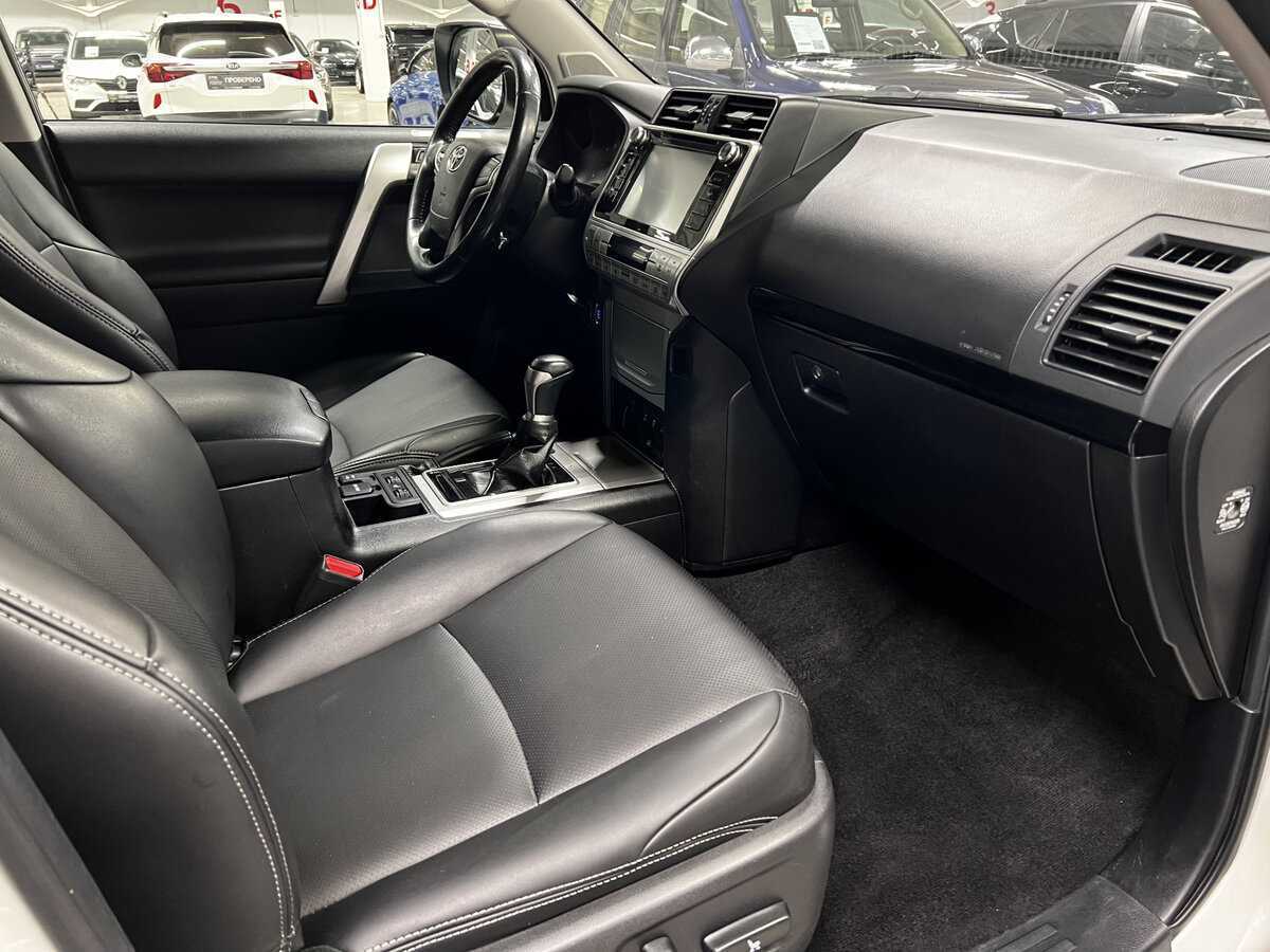 Купить Toyota Land Cruiser Prado с пробегом. Фото: #10
