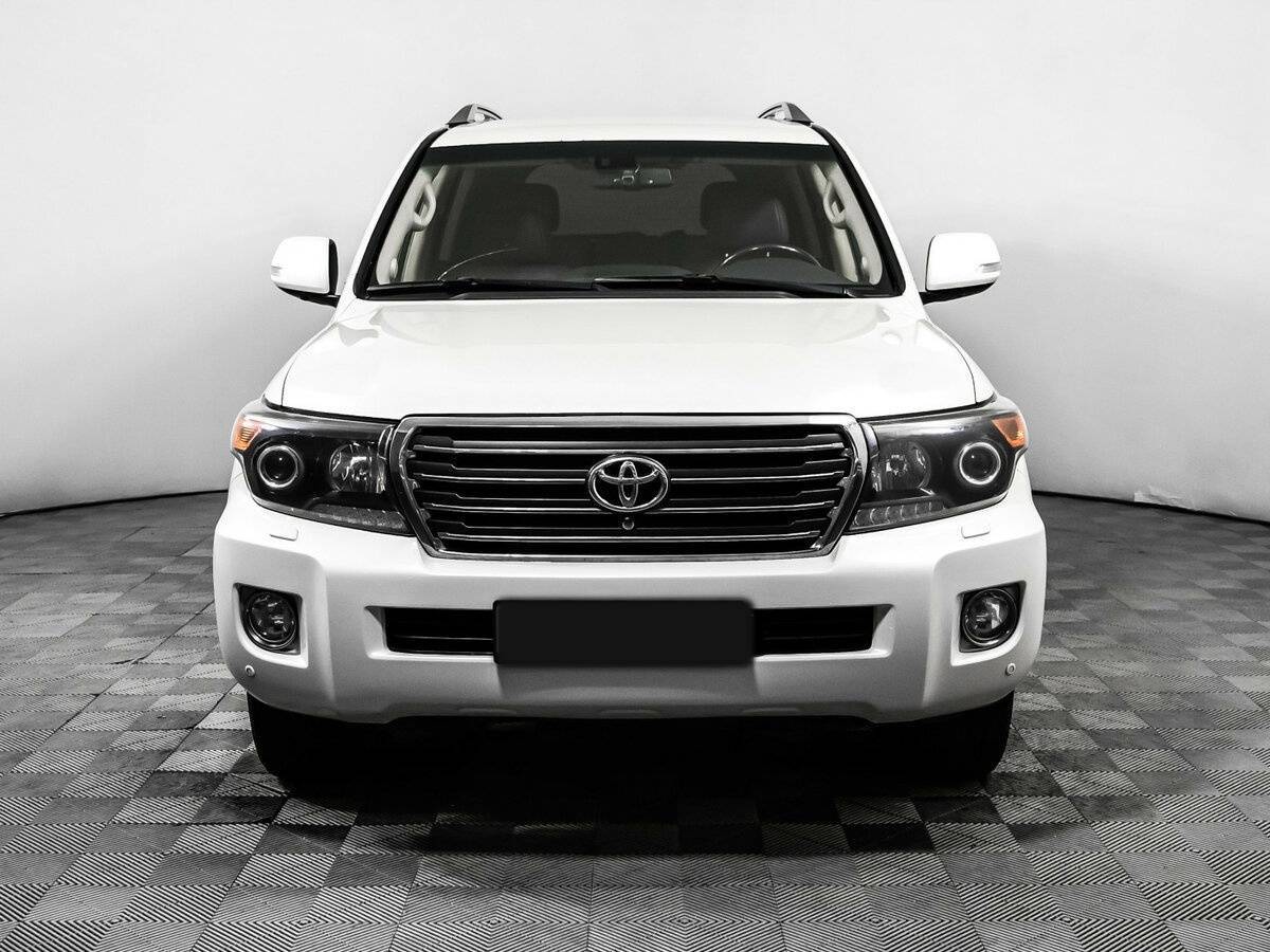 Купить Toyota Land Cruiser с пробегом. Фото: #1