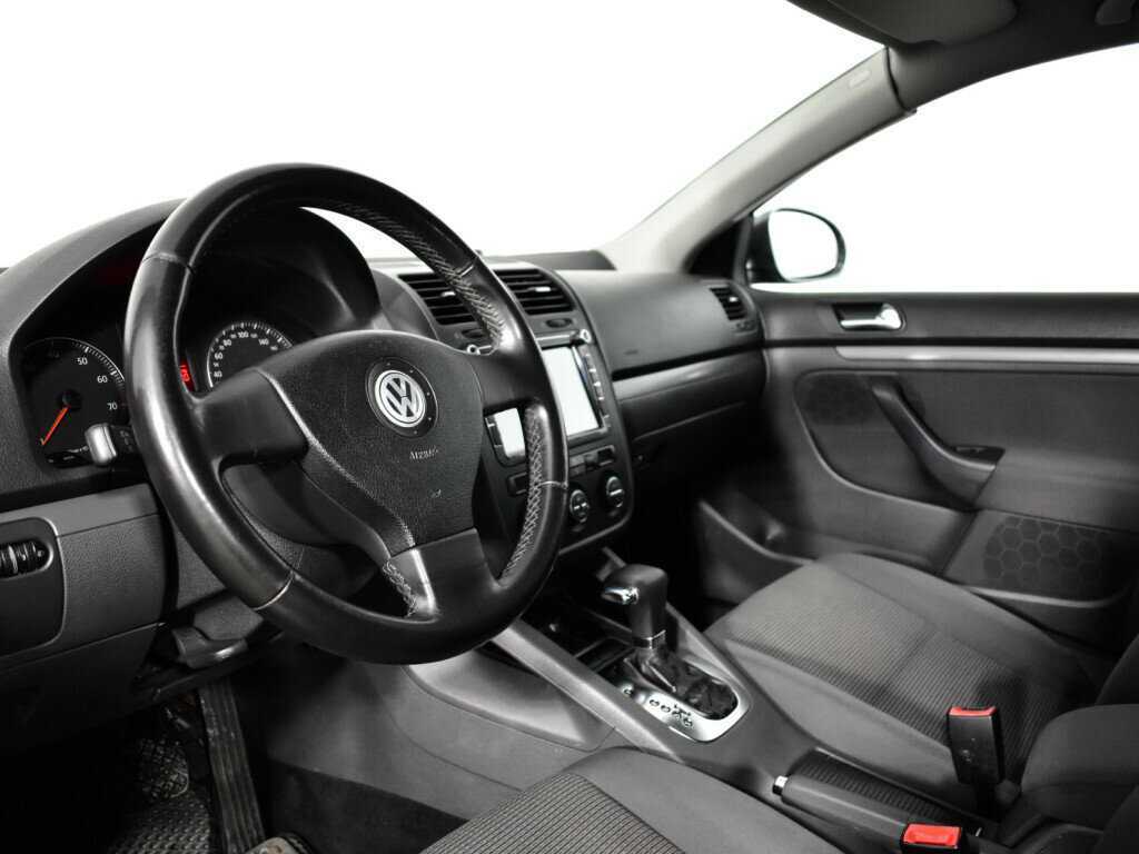 Купить Volkswagen Jetta с пробегом. Фото: #12