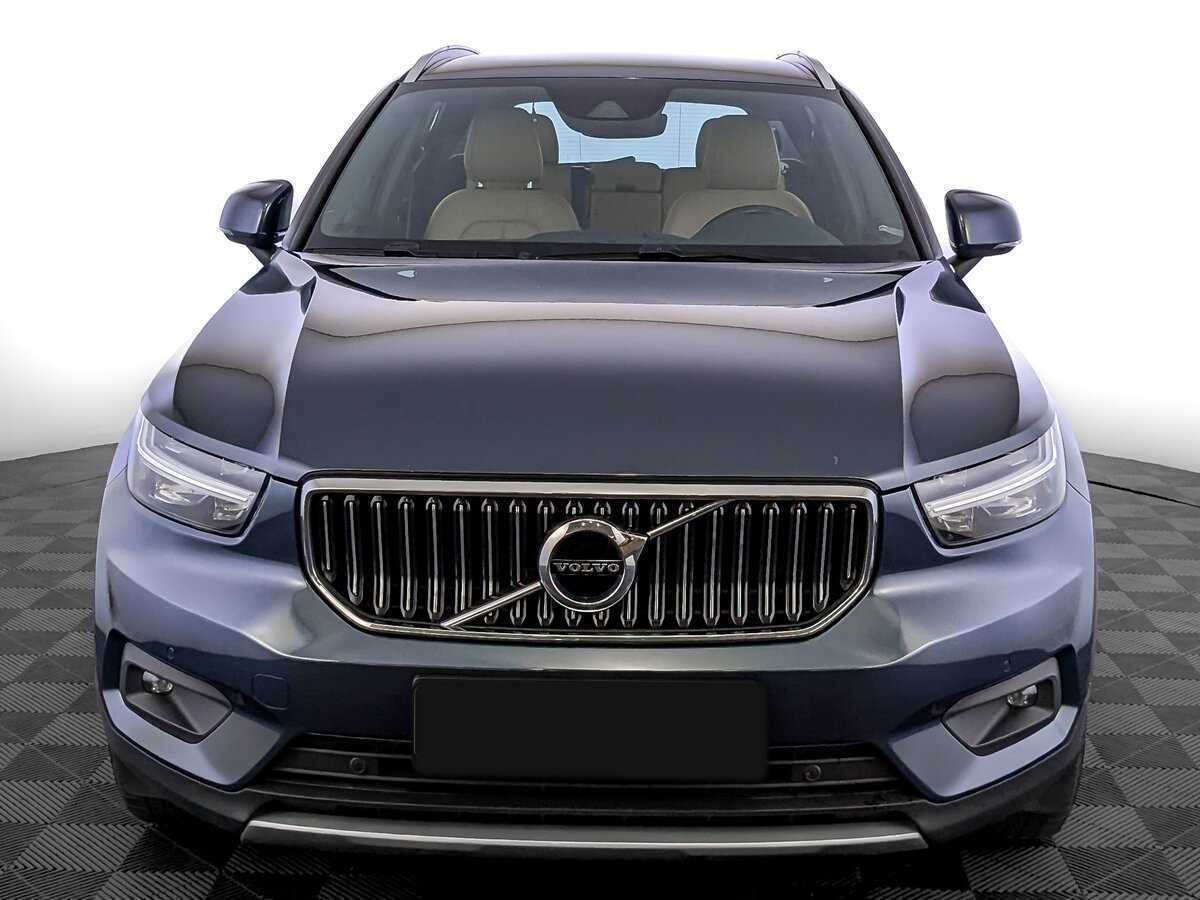 Купить Volvo XC40 с пробегом. Фото: #1