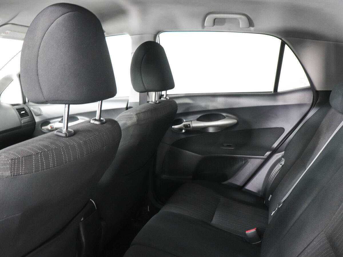Купить Toyota Auris с пробегом. Фото: #11