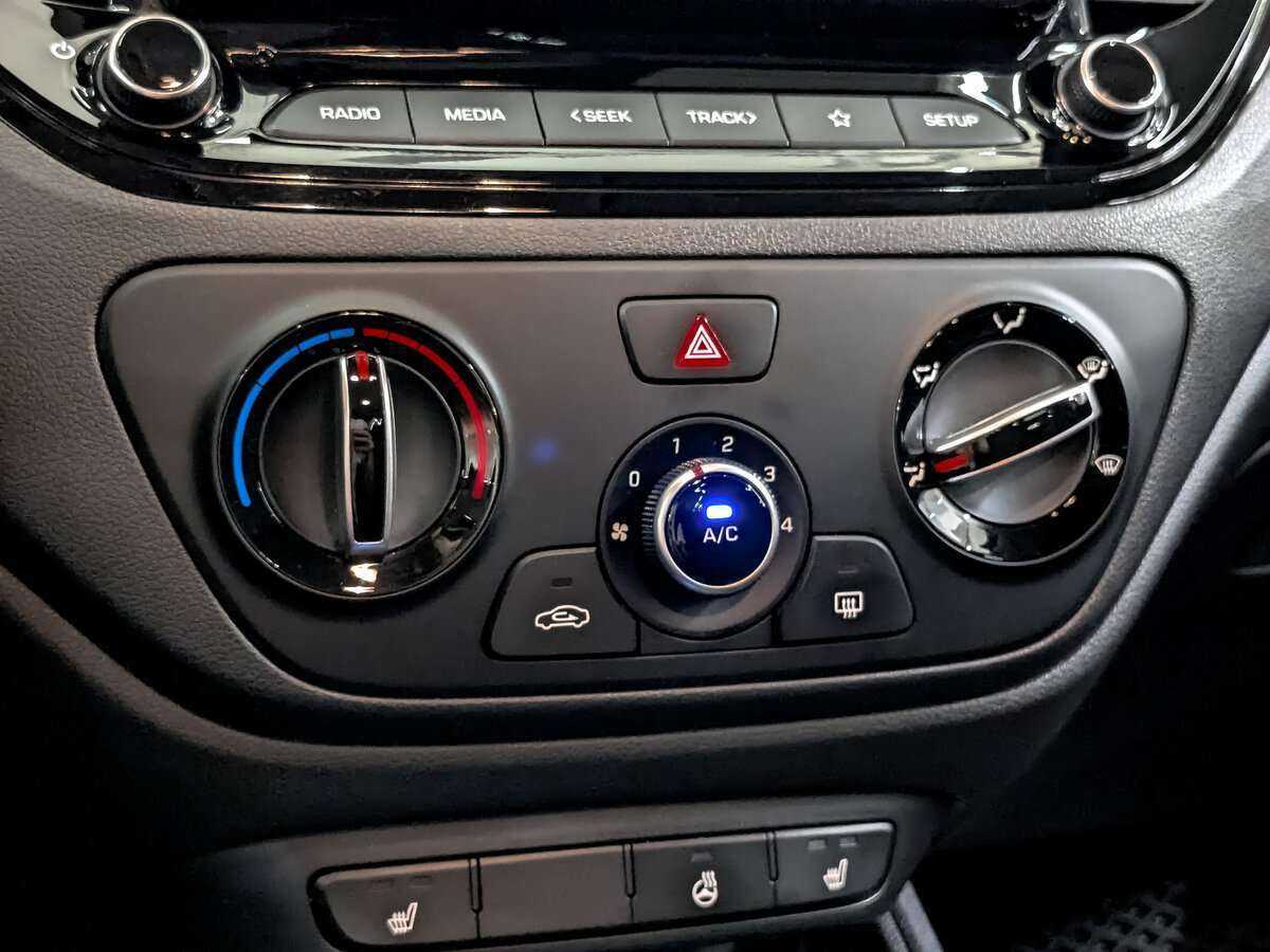 Купить Hyundai Solaris с пробегом. Фото: #16