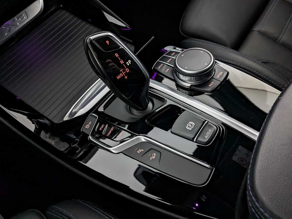 Купить BMW X3 с пробегом. Фото: #24