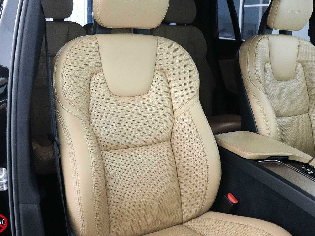 Купить Volvo XC90 с пробегом. Фото: #9