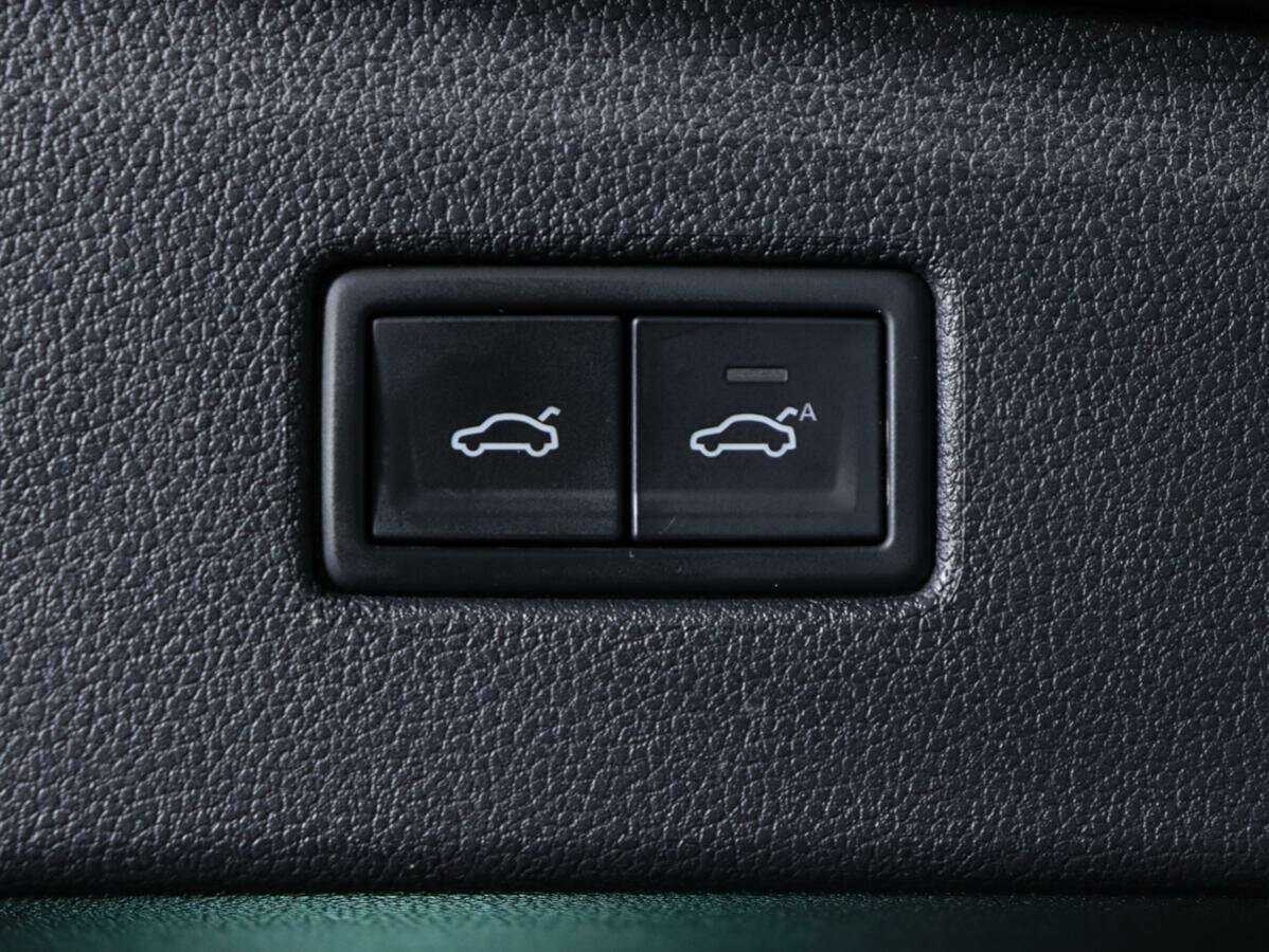Купить Volkswagen Tiguan с пробегом. Фото: #28
