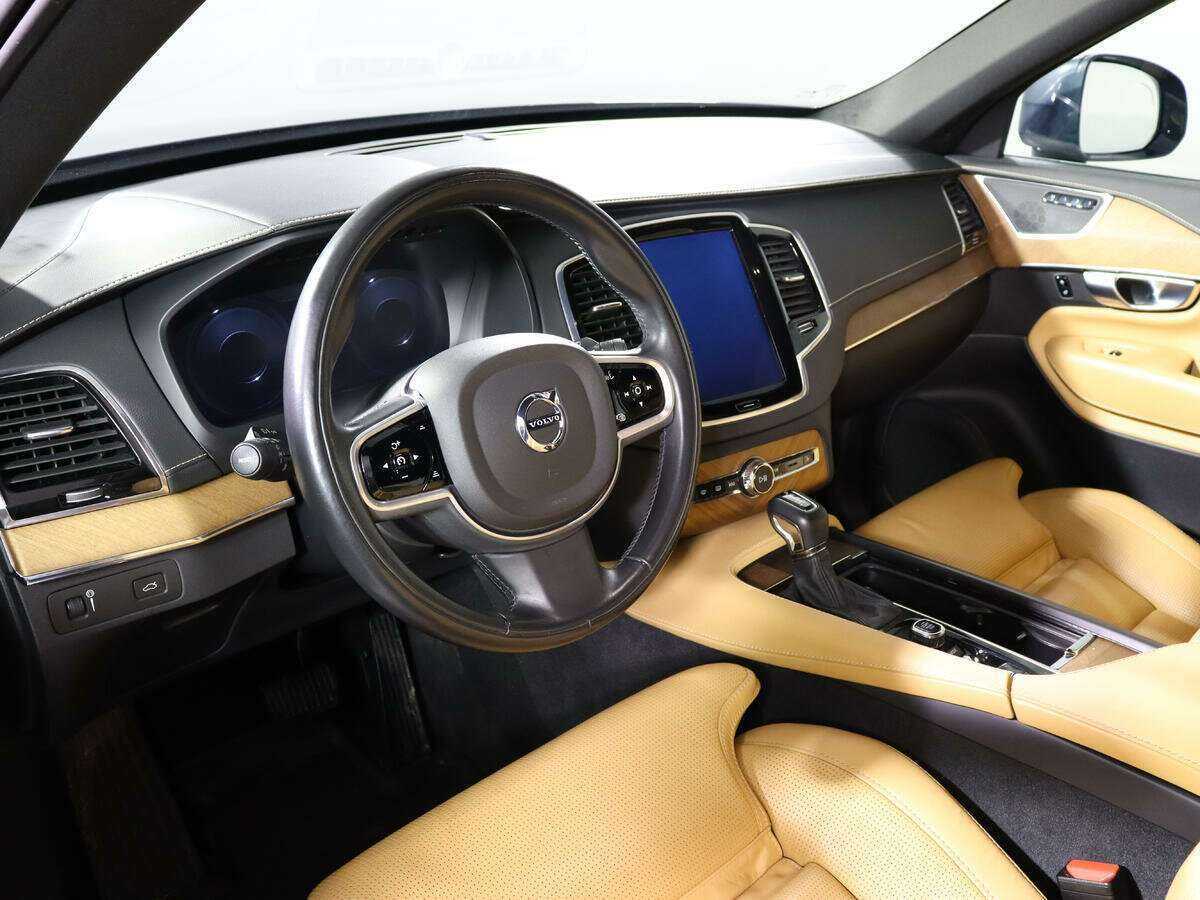 Купить Volvo XC90 с пробегом. Фото: #12