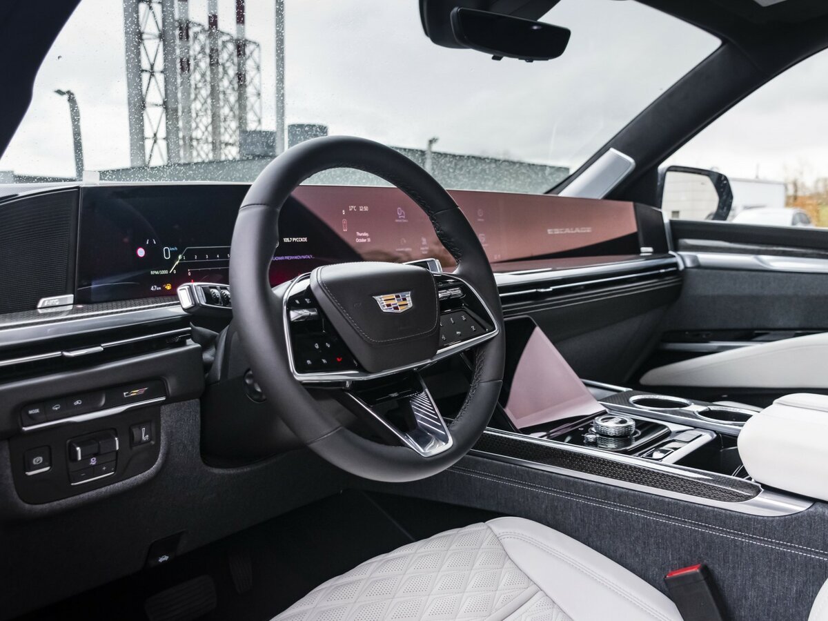 Купить Cadillac Escalade-V с пробегом. Фото: #15