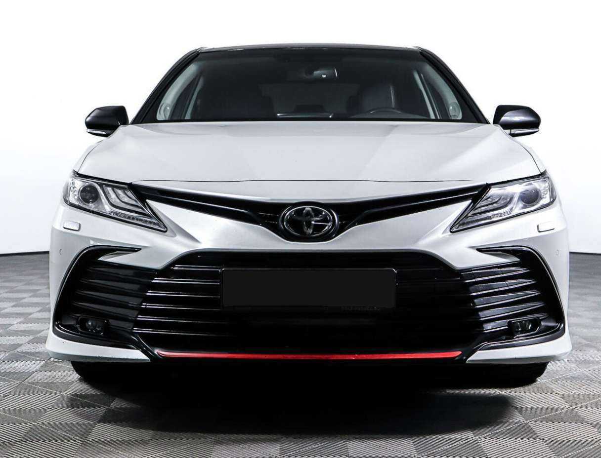 Купить Toyota Camry с пробегом. Фото: #1