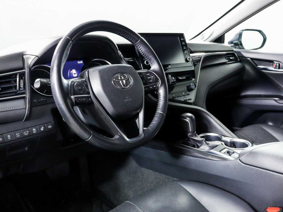 Купить Toyota Camry с пробегом. Фото: #10