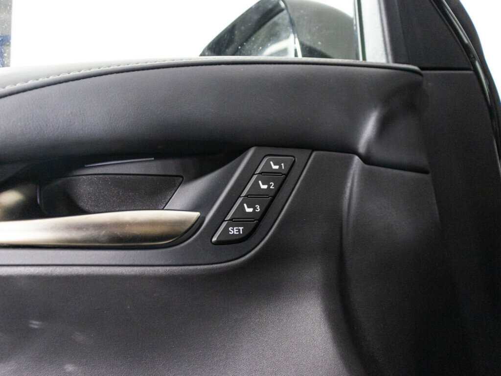 Купить Lexus LX с пробегом. Фото: #24