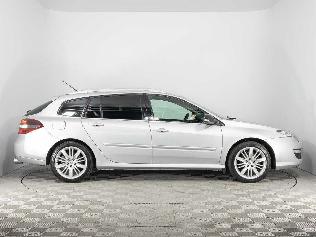 Купить Renault Laguna с пробегом. Фото: #3