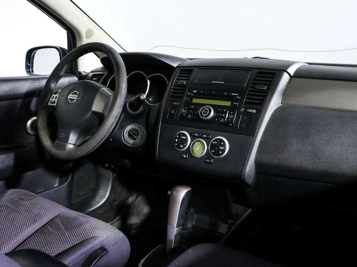 Купить Nissan Tiida с пробегом. Фото: #6