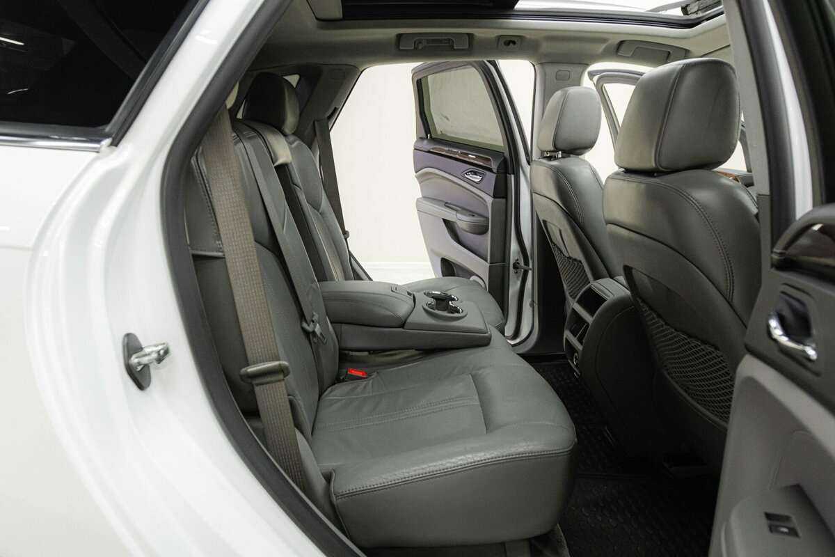 Купить Cadillac SRX с пробегом. Фото: #19