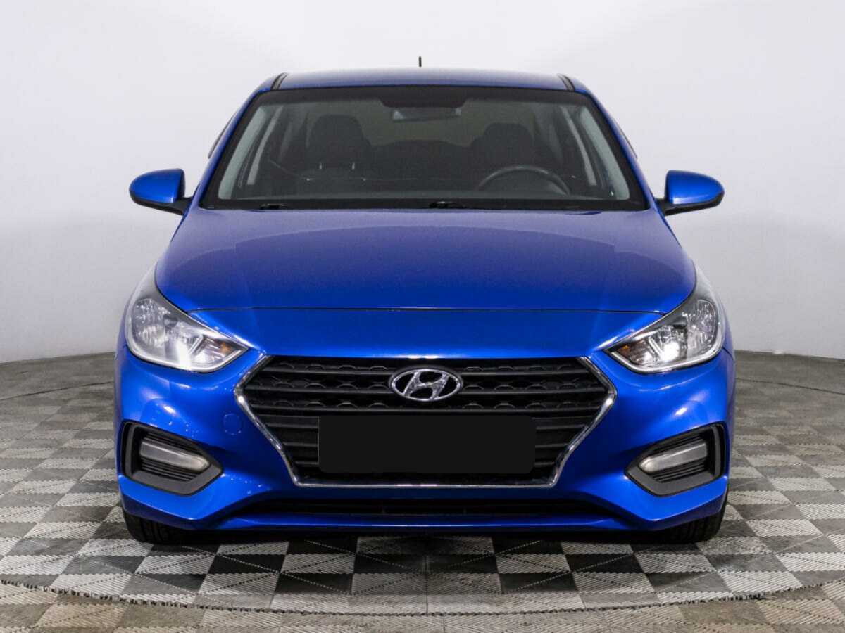 Купить Hyundai Solaris с пробегом. Фото: #1