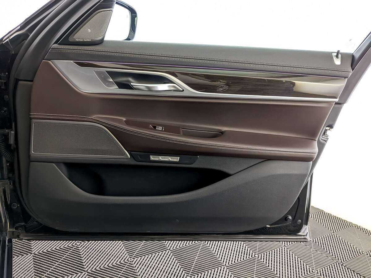 Купить BMW 7 серии с пробегом. Фото: #20