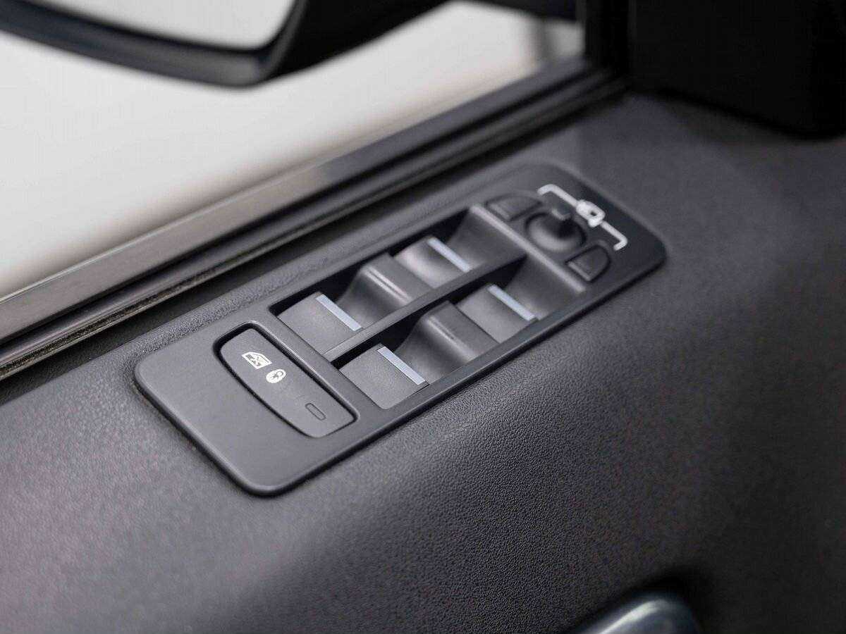 Купить Land Rover Discovery Sport с пробегом. Фото: #11