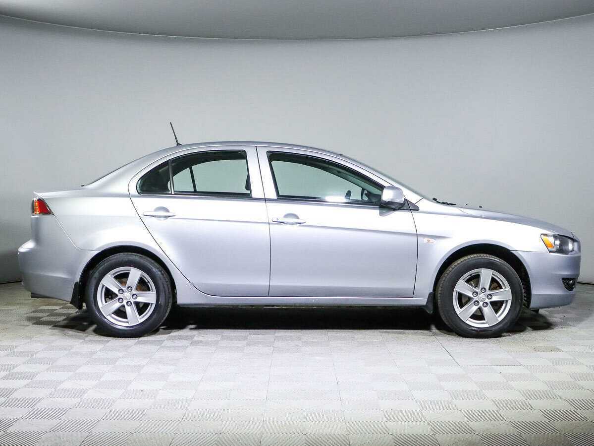 Купить Mitsubishi Lancer с пробегом. Фото: #3