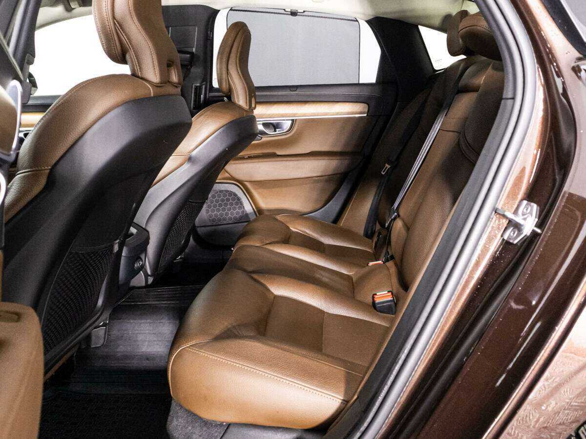 Купить Volvo S90 с пробегом. Фото: #9