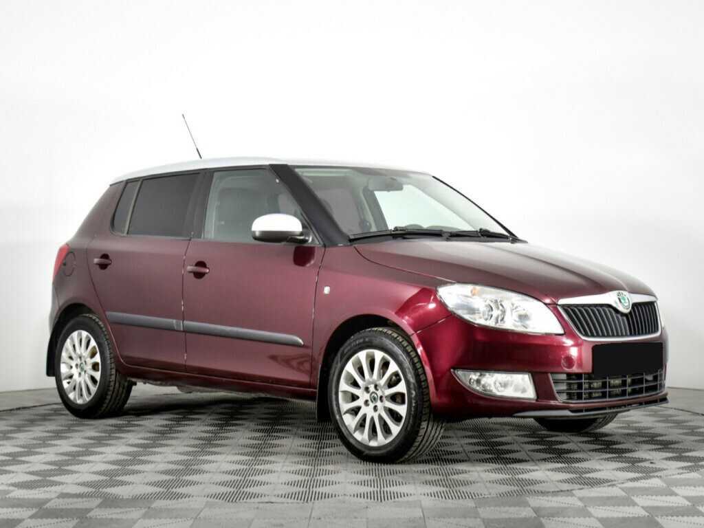 Купить Skoda Fabia с пробегом. Фото: #2