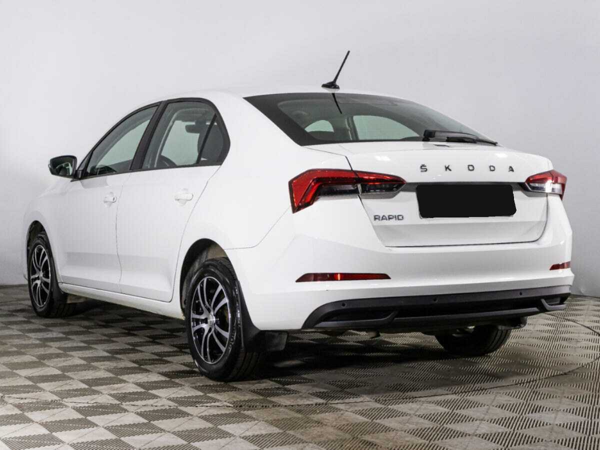 Купить Skoda Rapid с пробегом. Фото: #6