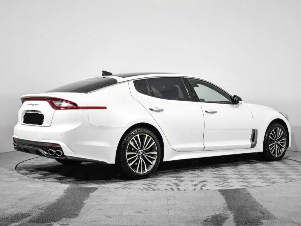 Купить Kia Stinger с пробегом. Фото: #3