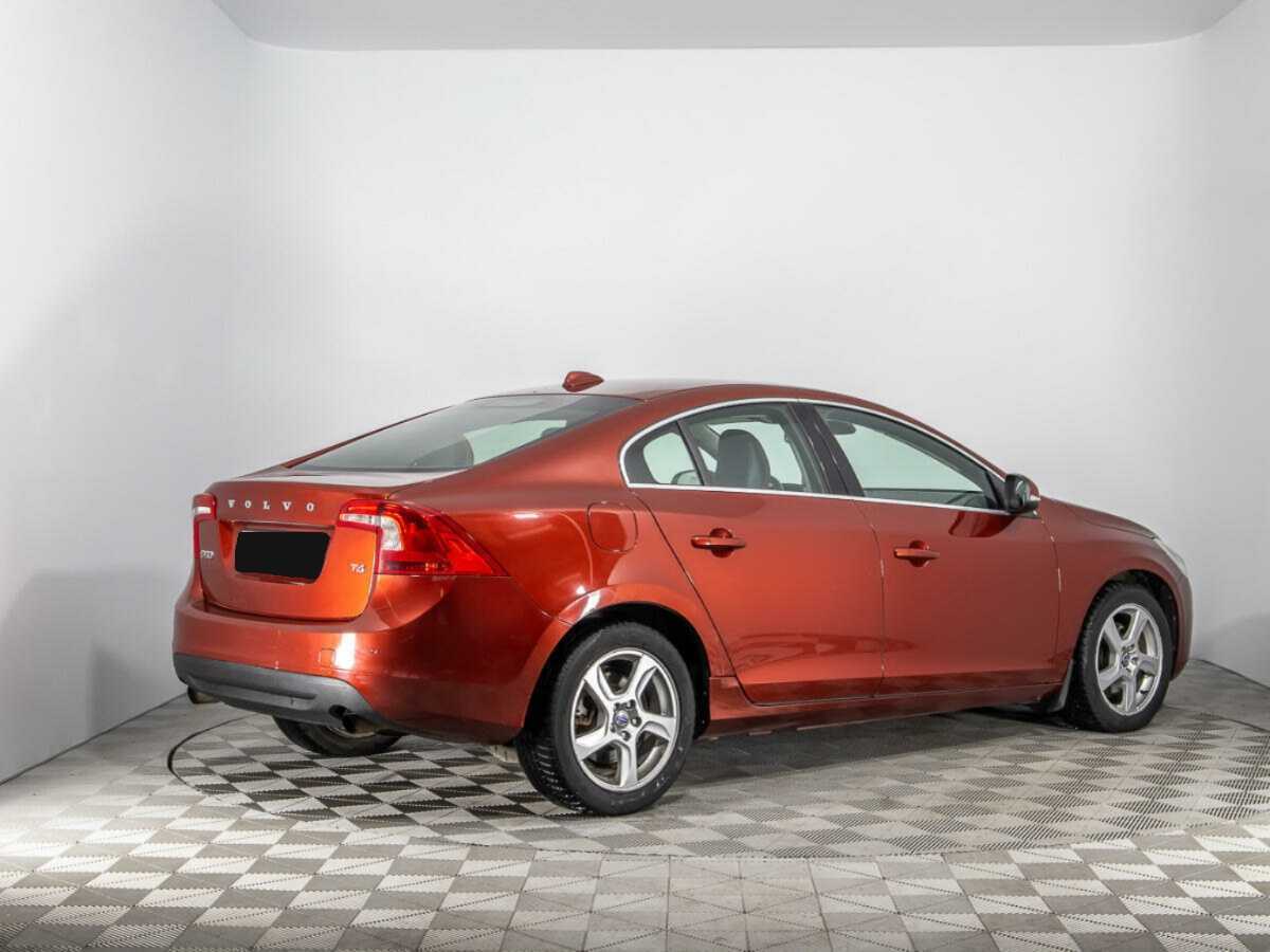 Купить Volvo S60 с пробегом. Фото: #3