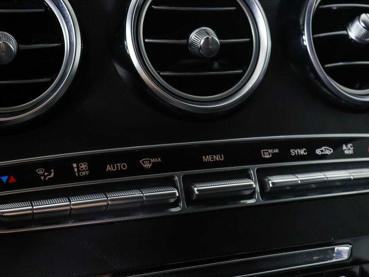 Купить Mercedes-Benz GLC с пробегом. Фото: #19