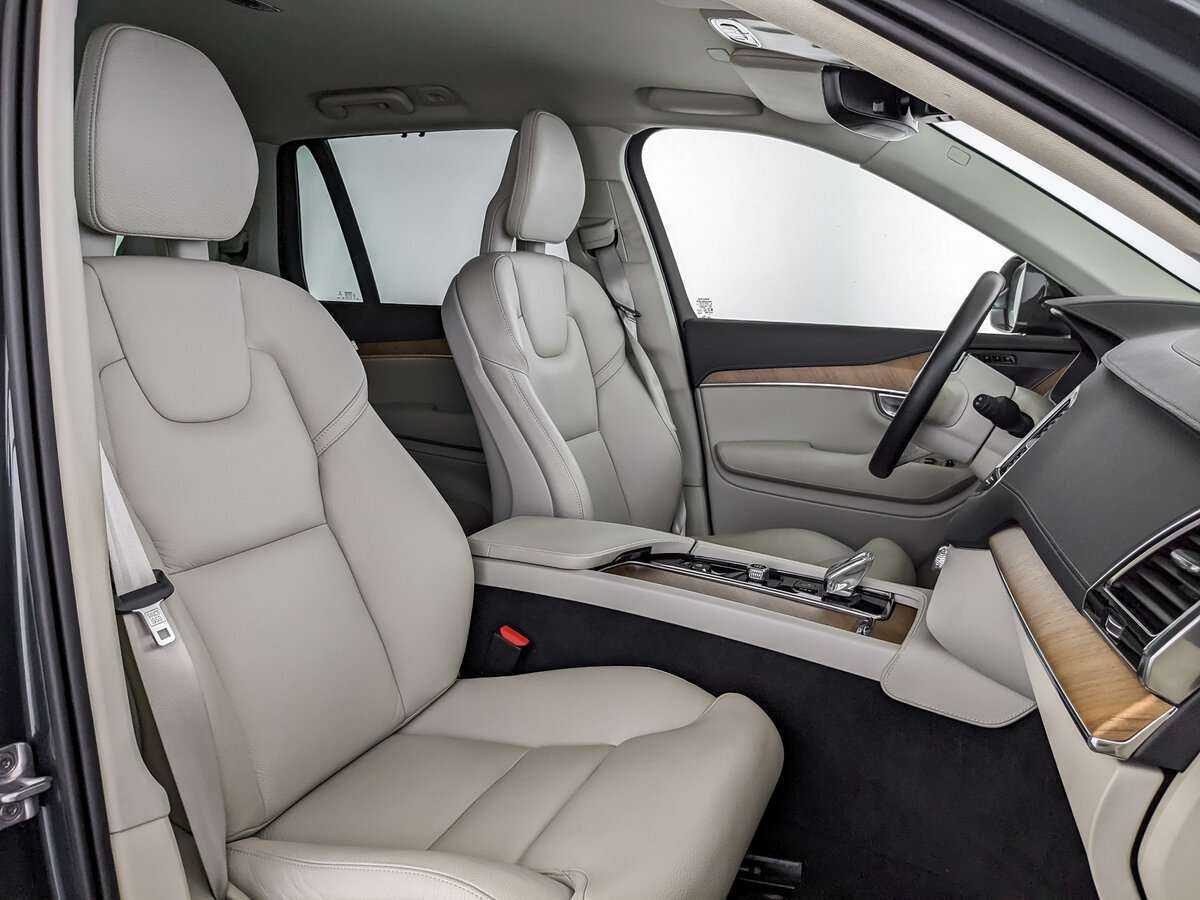 Купить Volvo XC90 с пробегом. Фото: #18