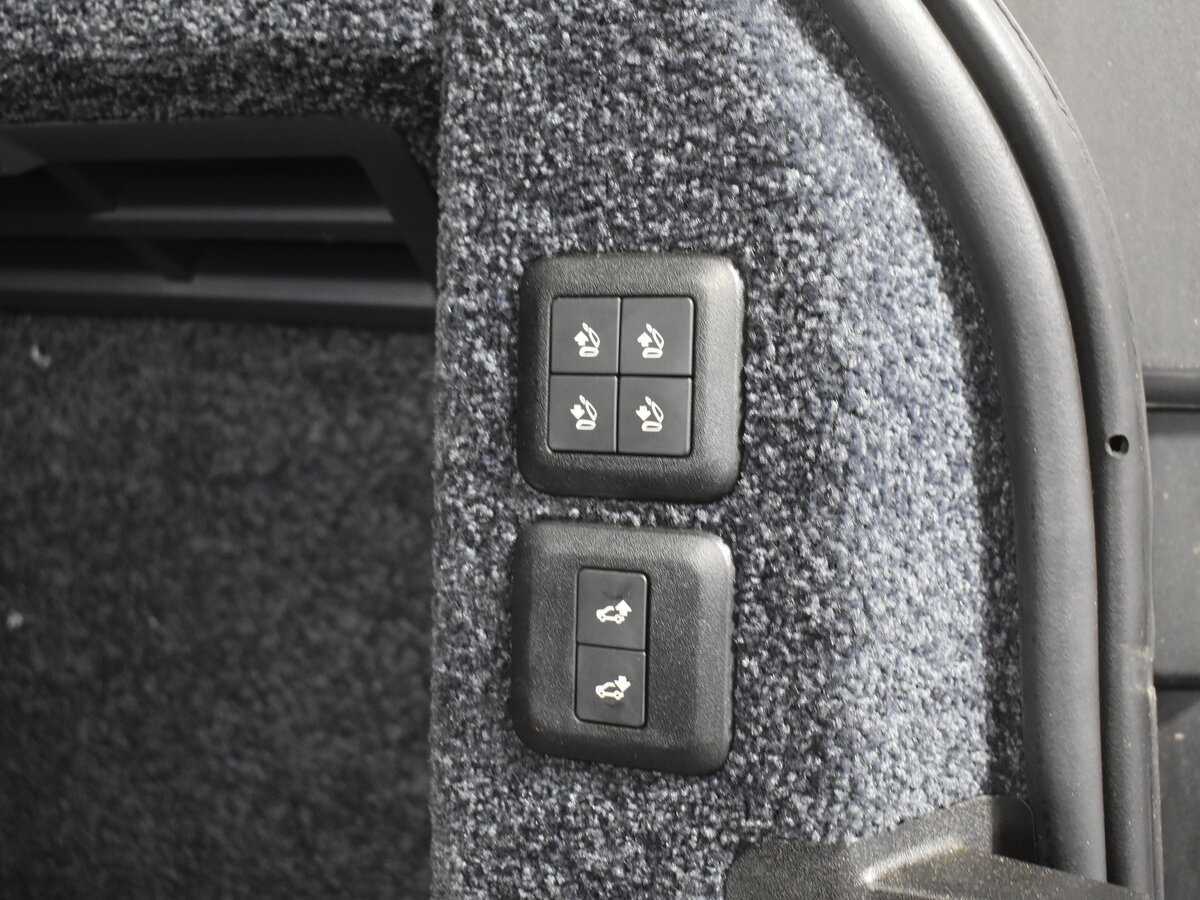 Купить Land Rover Range Rover с пробегом. Фото: #6