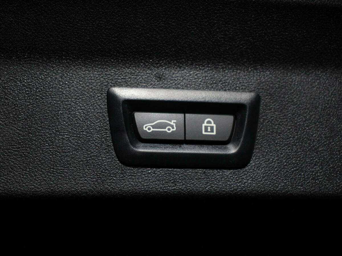 Купить BMW X3 с пробегом. Фото: #27