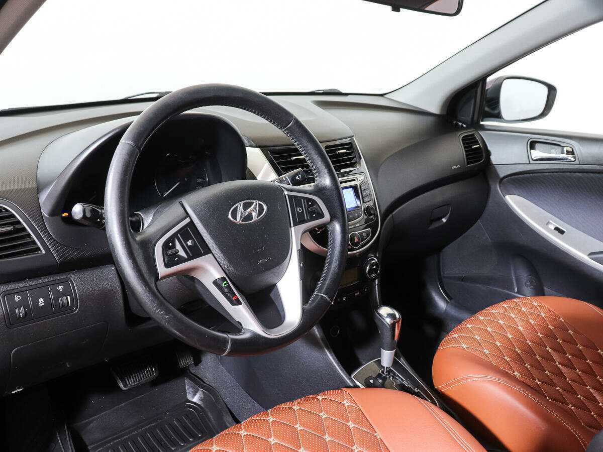 Купить Hyundai Solaris с пробегом. Фото: #11