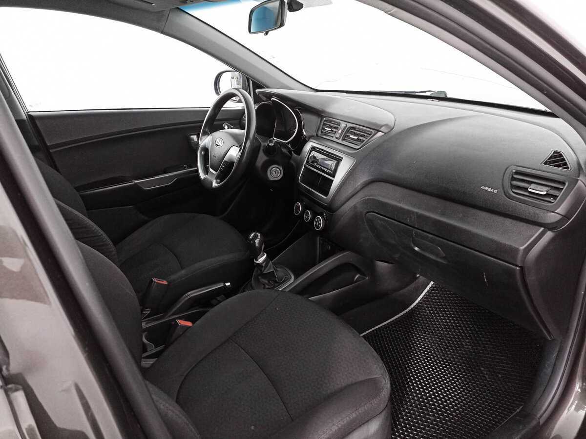 Купить Kia Rio с пробегом. Фото: #8
