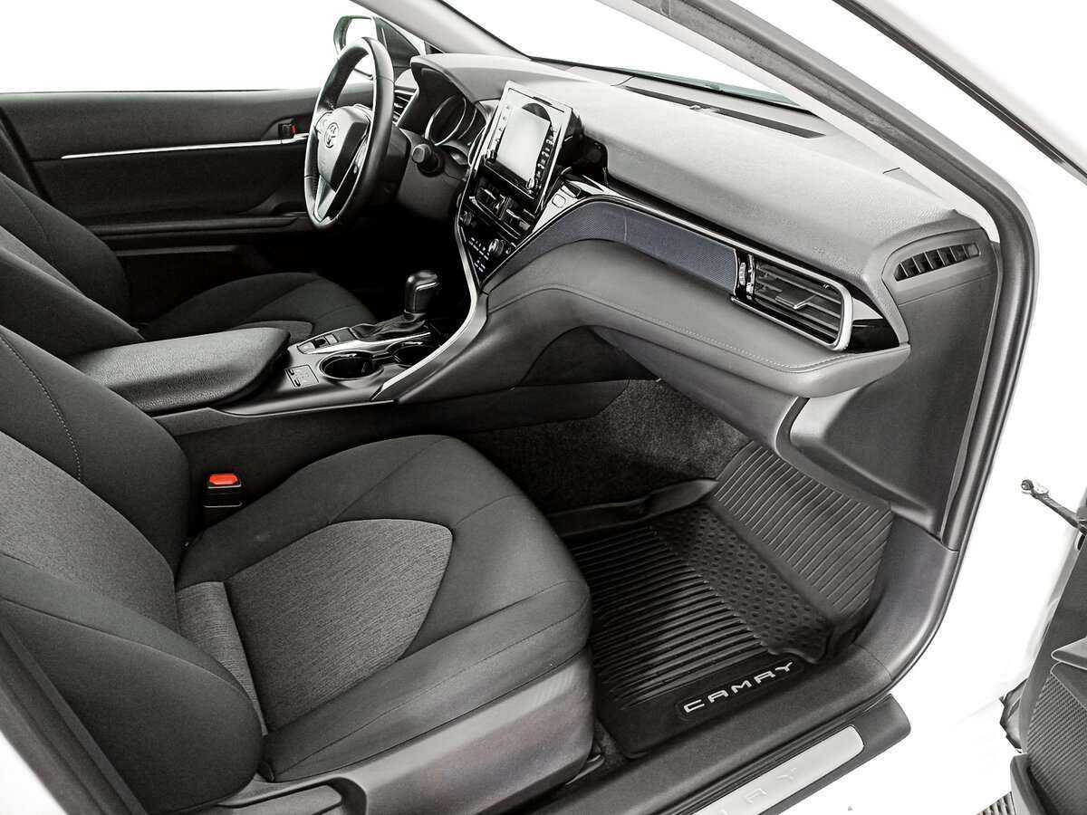 Купить Toyota Camry с пробегом. Фото: #7