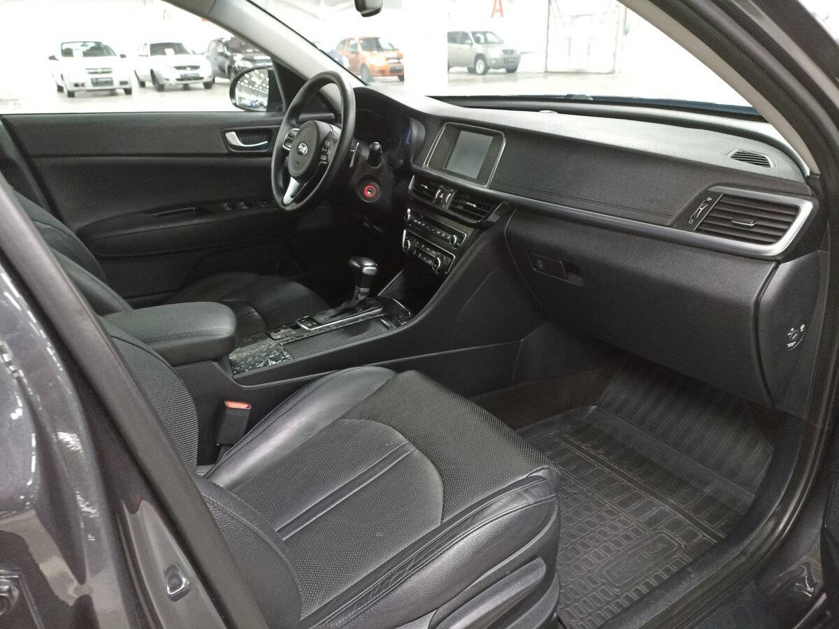 Купить Kia Optima с пробегом. Фото: #10