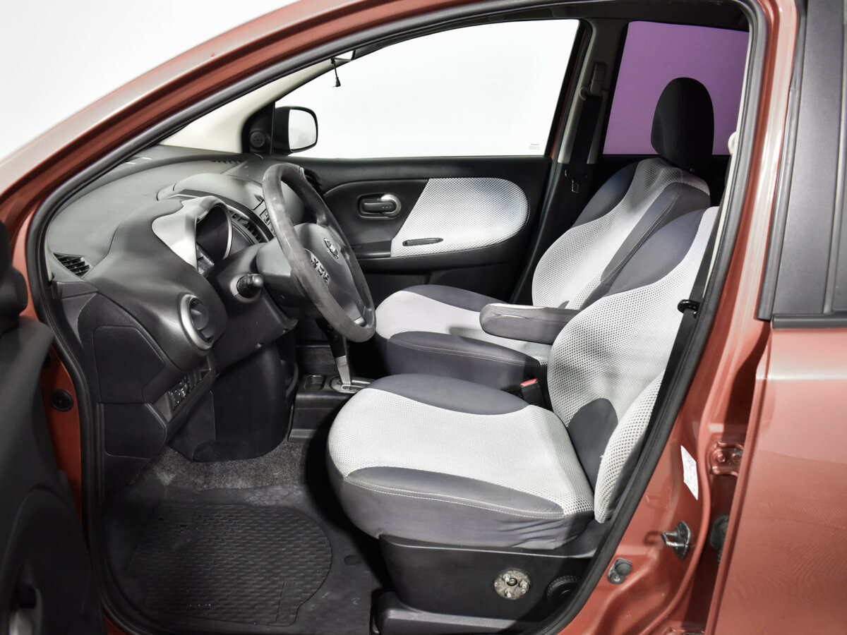 Купить Nissan Note с пробегом. Фото: #9