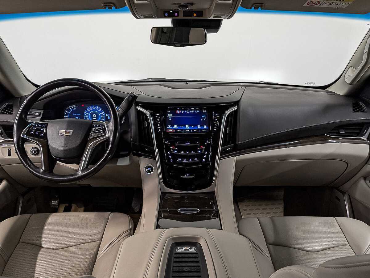 Купить Cadillac Escalade с пробегом. Фото: #13