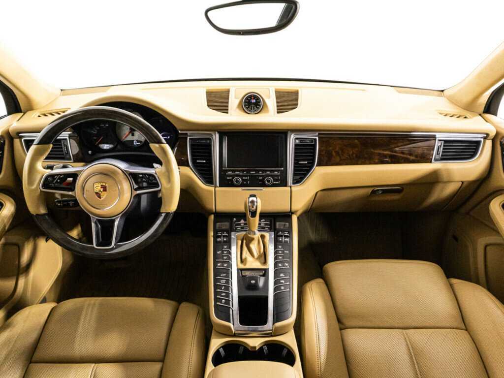 Купить Porsche Macan с пробегом. Фото: #12