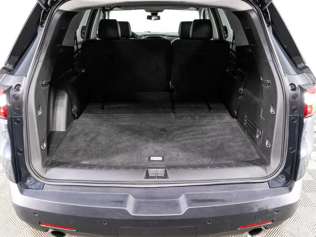 Купить Chevrolet Traverse с пробегом. Фото: #12