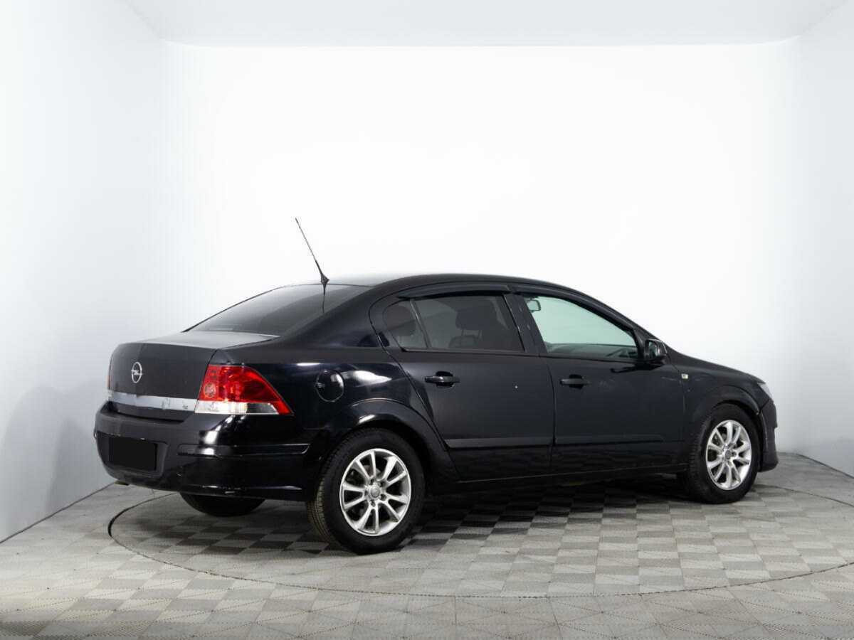 Купить Opel Astra с пробегом. Фото: #4