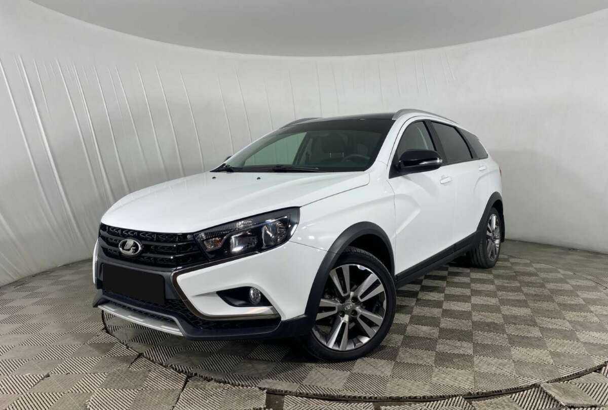 Купить Lada (ВАЗ) Vesta с пробегом. Посмотреть фото