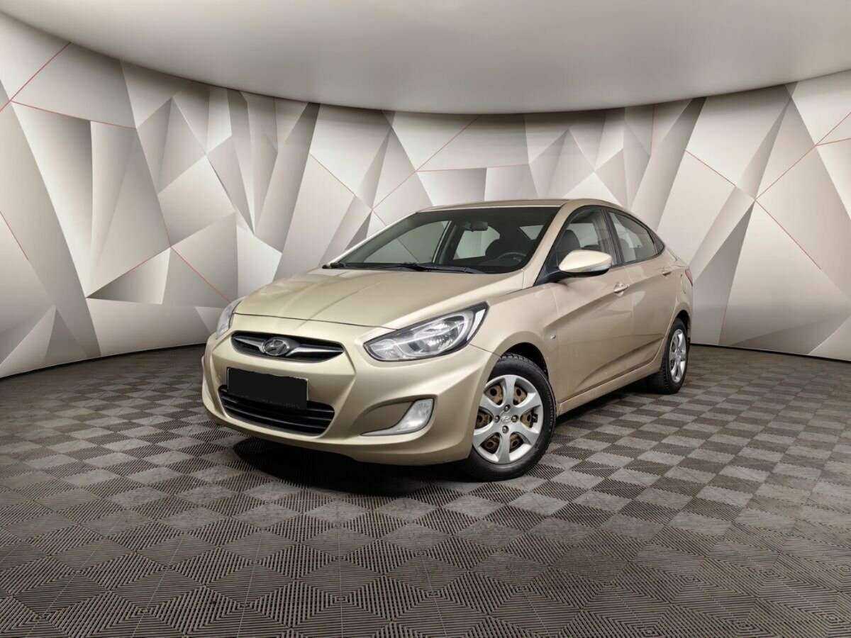 Купить Hyundai Solaris с пробегом. Фото: #0