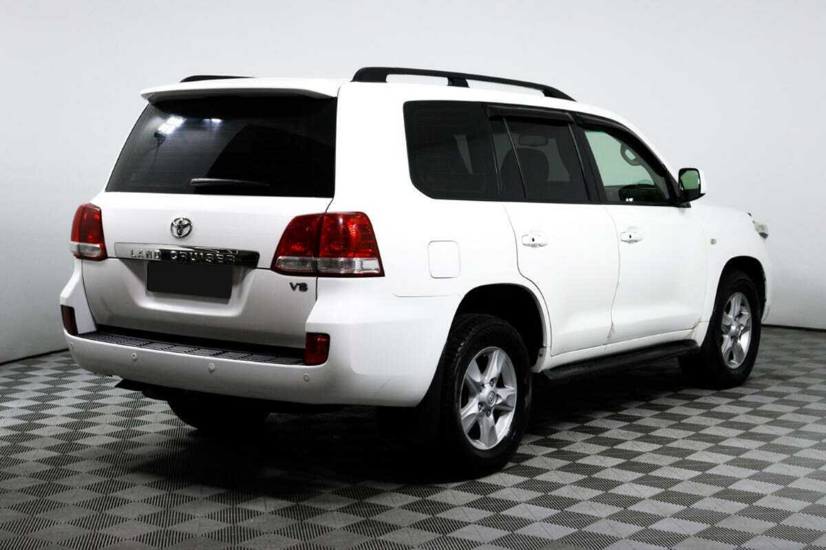 Купить Toyota Land Cruiser с пробегом. Фото: #4