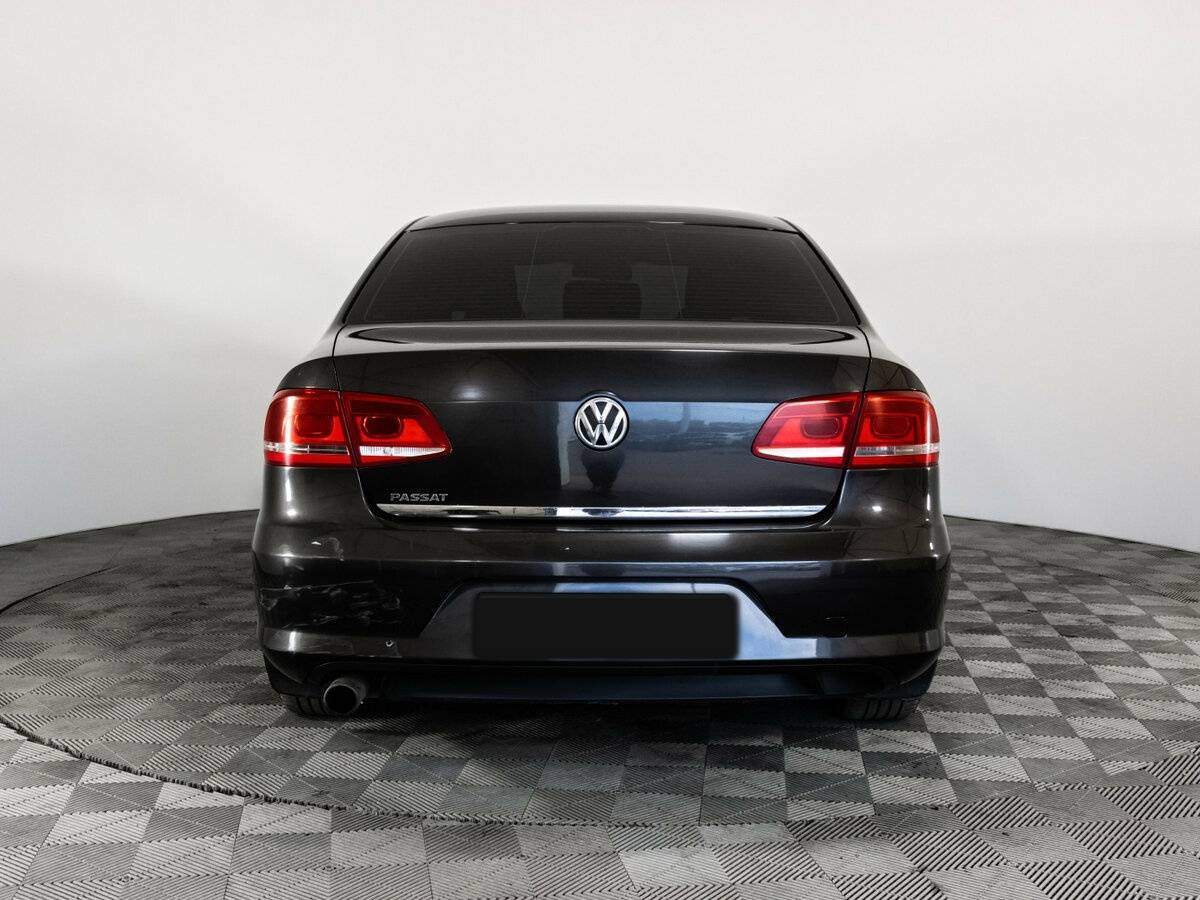 Купить Volkswagen Passat с пробегом. Фото: #4